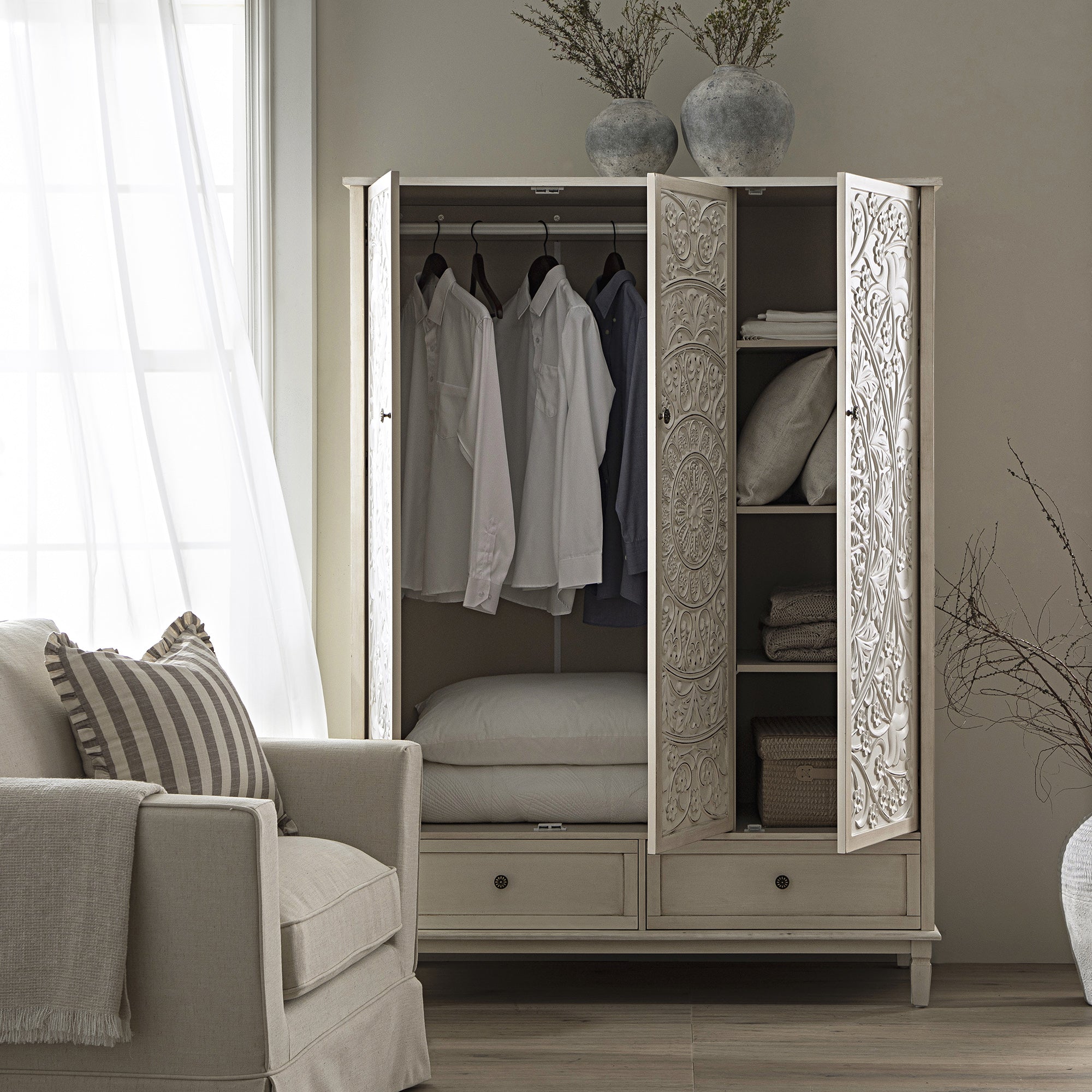 Chantilly Whitewashed Carved Triple Wardrobe - Image 3